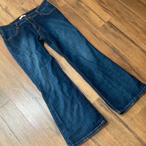 Levi's Denim - Levi’s 537 dark wash flare leg jeans size 14 M in EUC.